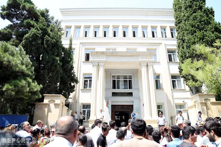 Exam excitement in Baku - PHOTO REPORT