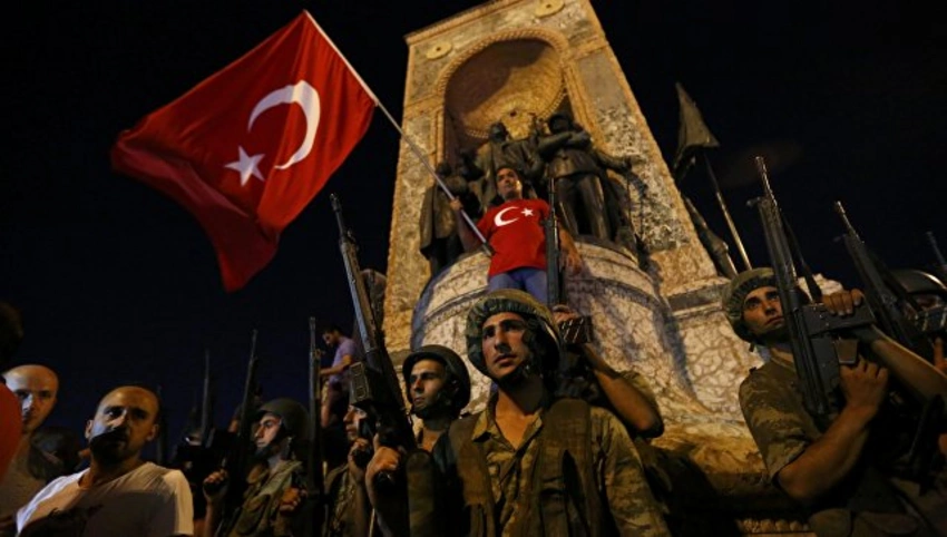 Türkiyənin baş naziri silahlı iğtişaşlara qalxanların rütbəsini açıqlayıb