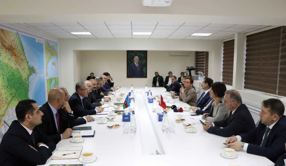 Muxtar Babayev Türkiyənin kənd təsərrüfatı və meşəçilik nazirini qəbul edib