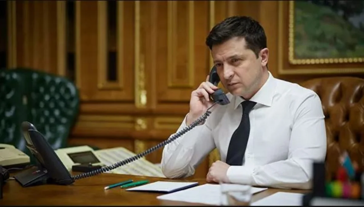 Zelenski ilə Makron arasında telefon danışığı olub