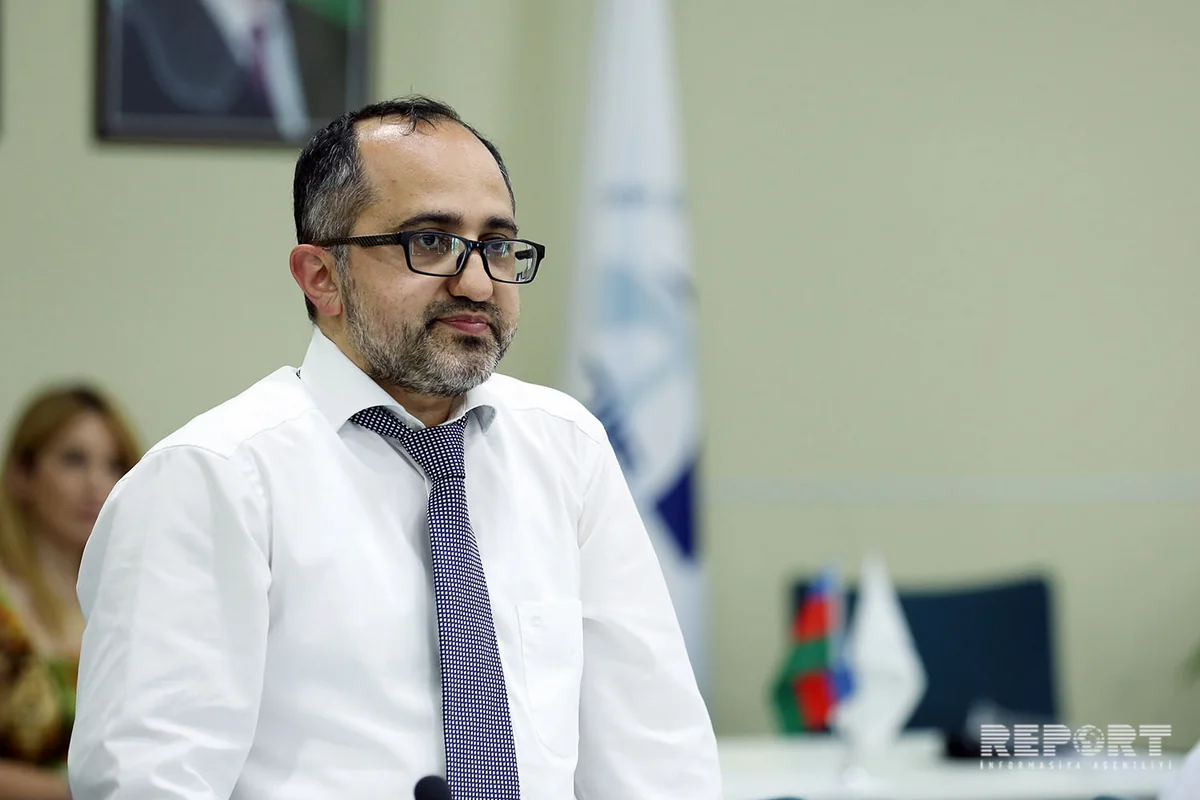 Əkrəm Həsənov: “Bank Standard”ın sağlamlaşdırılması üçün dövlətin ayırdığı 115 mln. manatın hara getdiyi məlum deyil”