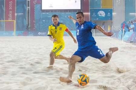 Çimərlik futbolu üzrə Azərbaycan millisi Bakı-2015ə məğlubiyyətlə başlayıb - FOTOREPORTAJ