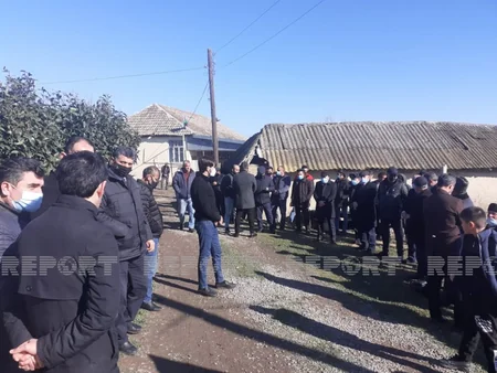 Şəhidin vida mərasimində qohumu ürəktutmadan öldü