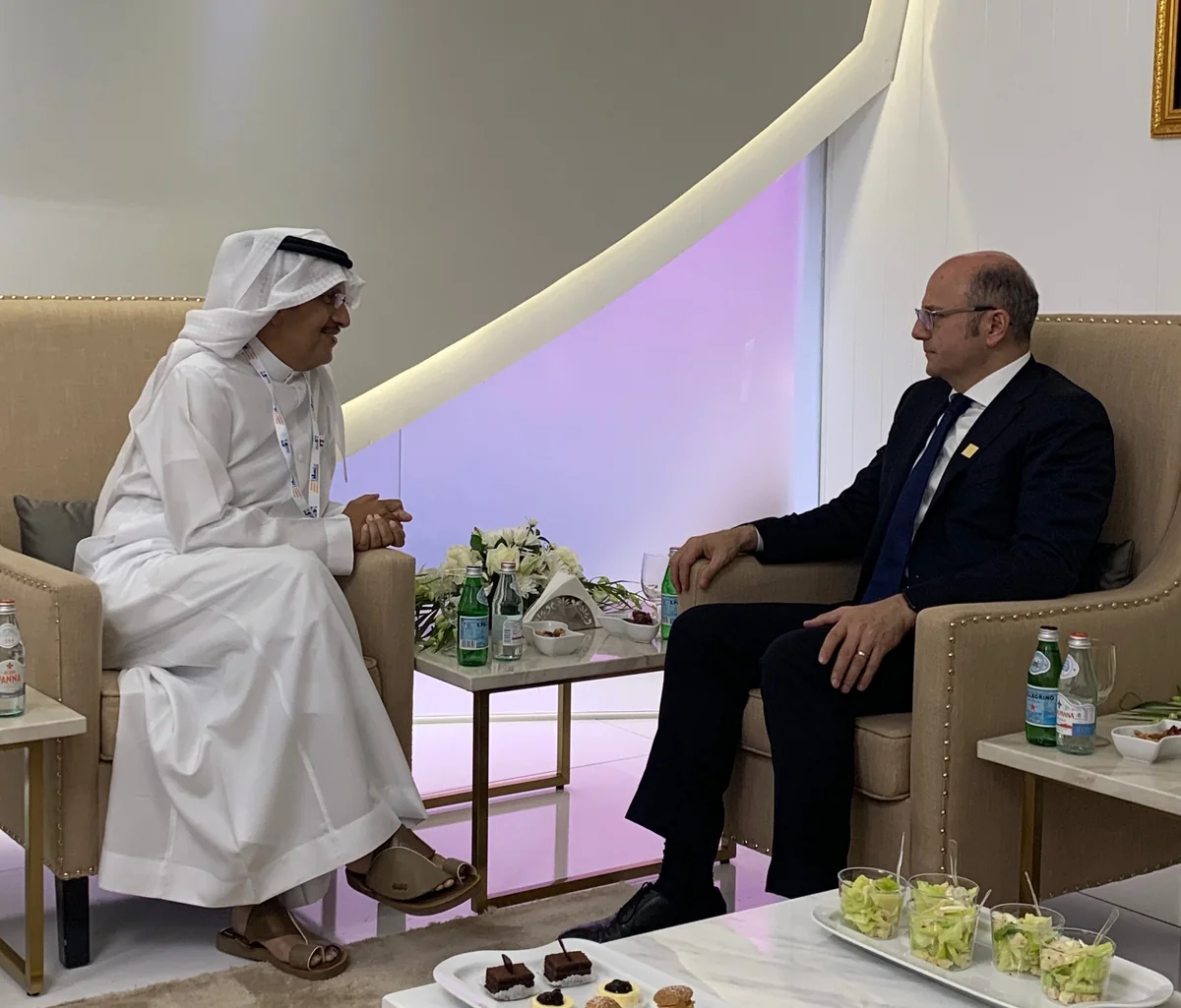 Azərbaycanın energetika naziri OPEC-in baş katibi və rusiyalı həmkarı ilə neft bazarındakı vəziyyəti müzakirə edib