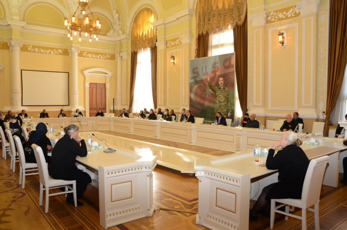 Eldar Əzizov: Son 200 ildə ilk dəfə ermənilərlə münaqişə qələbə ilə başa çatıb