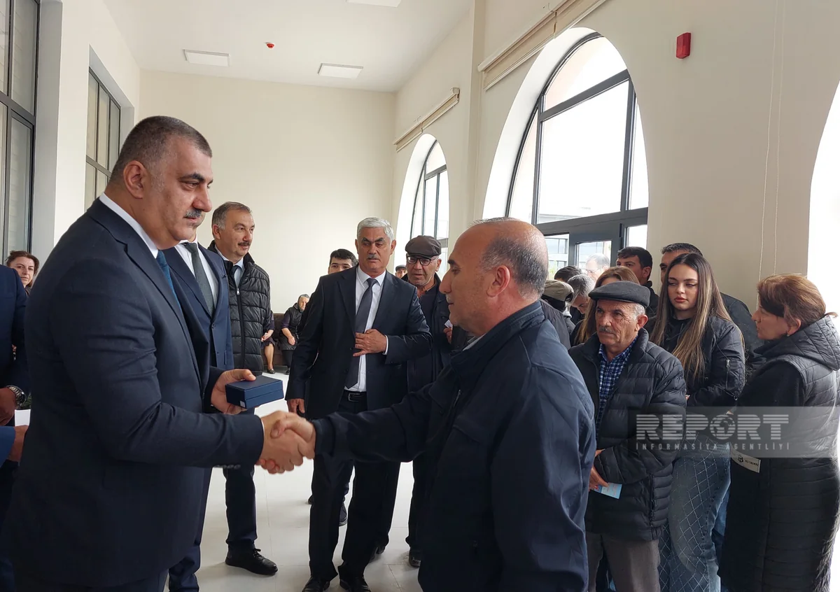 Növbəti köç karvanı Sarıcalı kəndinə çatıb, mənzillərin açarları təqdim olunub - YENİLƏNİB