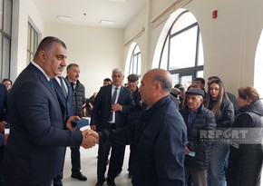 Növbəti köç karvanı Sarıcalı kəndinə çatıb, mənzillərin açarları təqdim olunub - YENİLƏNİB