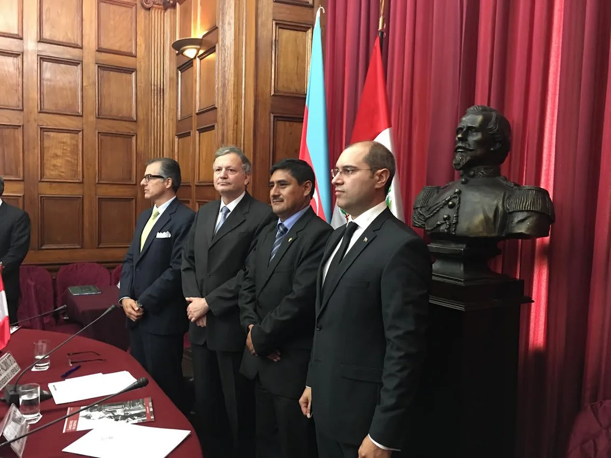 Peru Konqresinin üzvü beynəlxalq təşkilatları Azərbaycanın işğal edilmiş torpaqlarını geri qaytarmağa çağırıb - FOTO