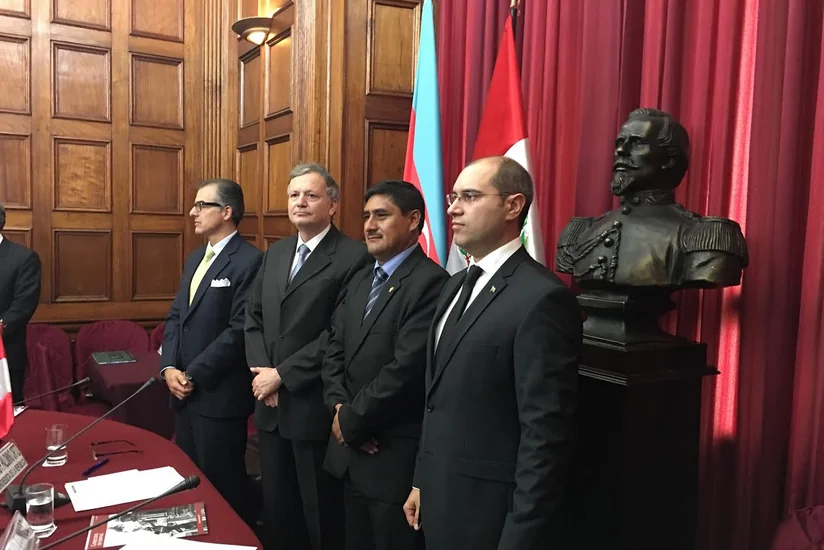 Peru Konqresinin üzvü beynəlxalq təşkilatları Azərbaycanın işğal edilmiş torpaqlarını geri qaytarmağa çağırıb - FOTO