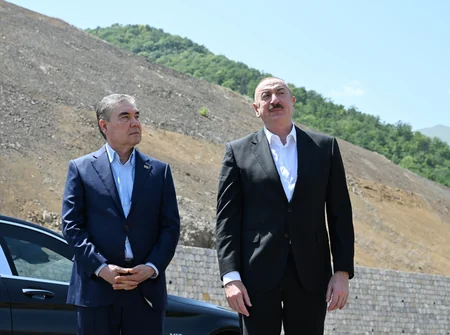 President Ilham Aliyev and Gurbanguly Berdimuhamedov pose for photo against backdrop of Dashalty village in Shusha district