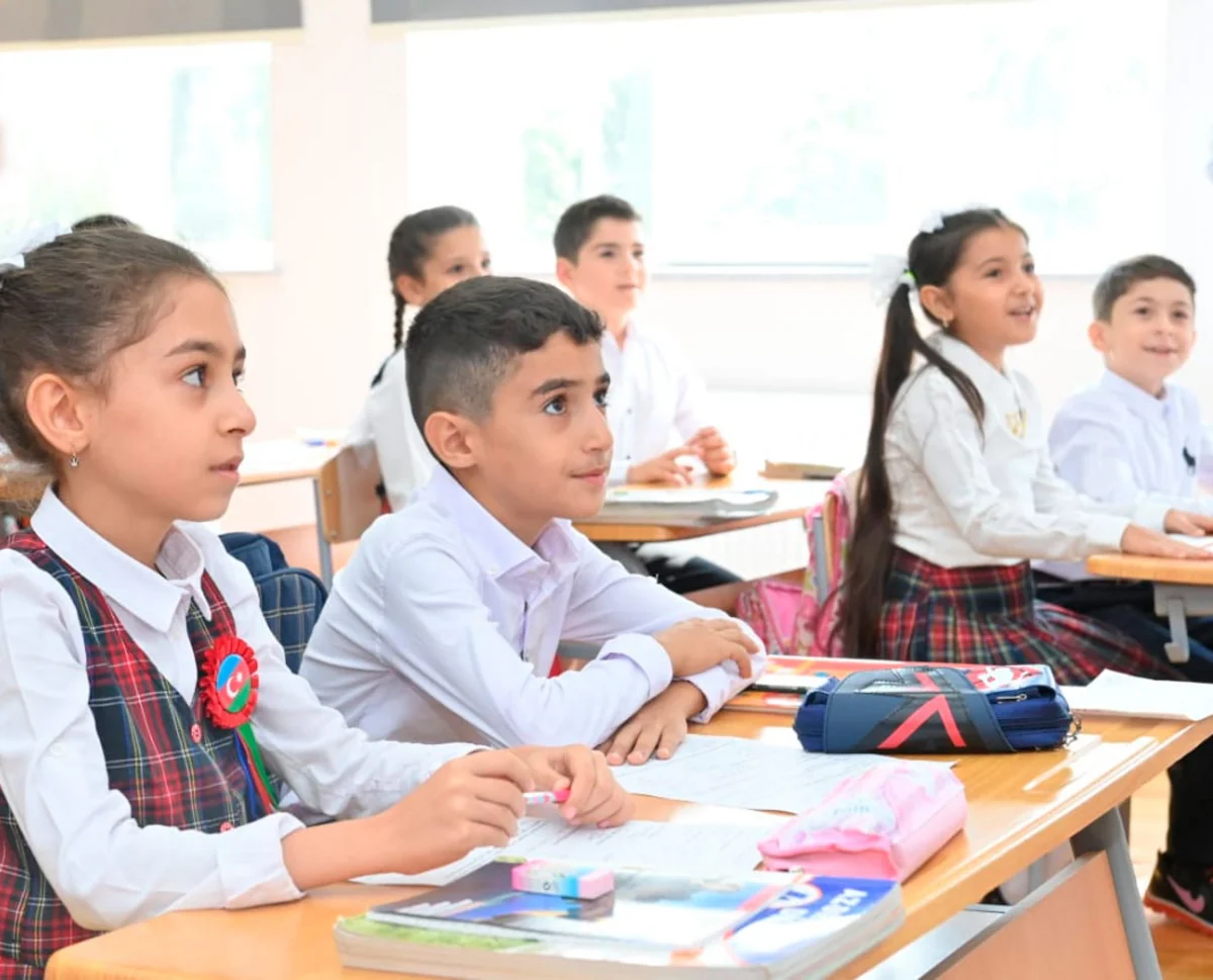Ombudsman: Siniflərin komplektləşdirilməsi təhsilin keyfiyyətini aşağı salır