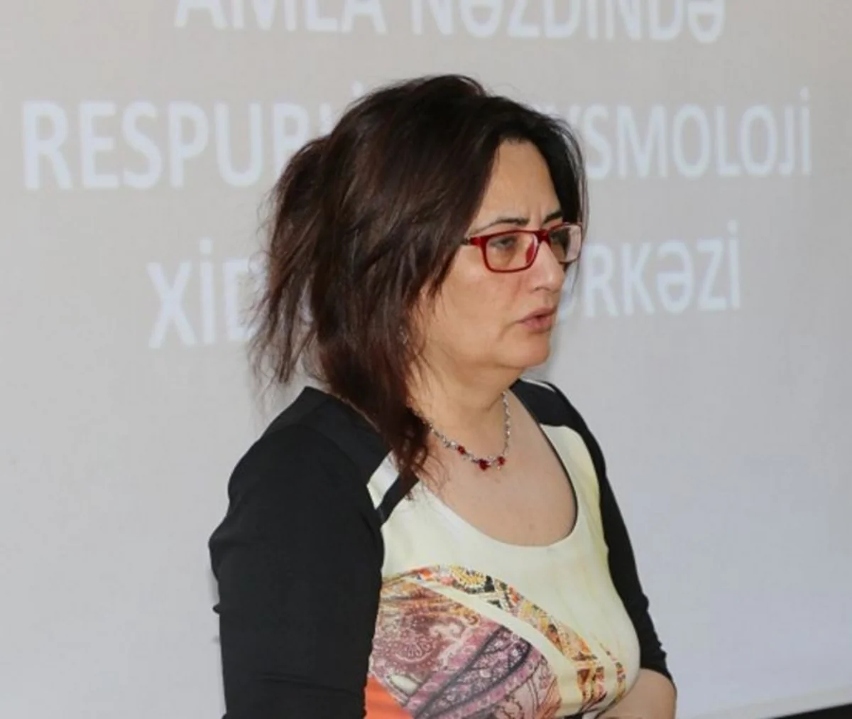 Bakıda məktəb direktorunun otağından oğurluq olub