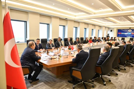 Ankarada türk dünyası vəkillərinin əməkdaşlığının gücləndirilməsi müzakirə olunub