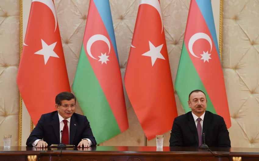 ​Əhməd Davudoğlu: Türkiyə hər zaman Azərbaycanın yanında olacaq