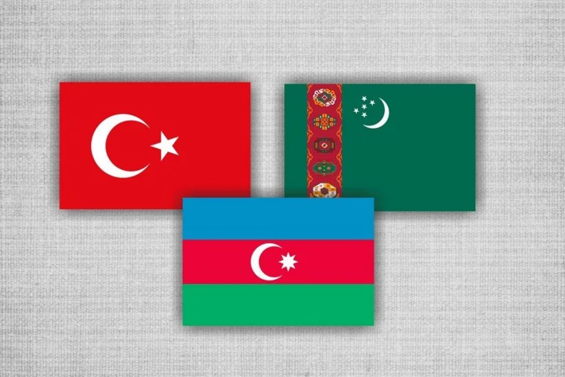 Чавушоглу поговорил с главами МИД Азербайджана и Туркменистана