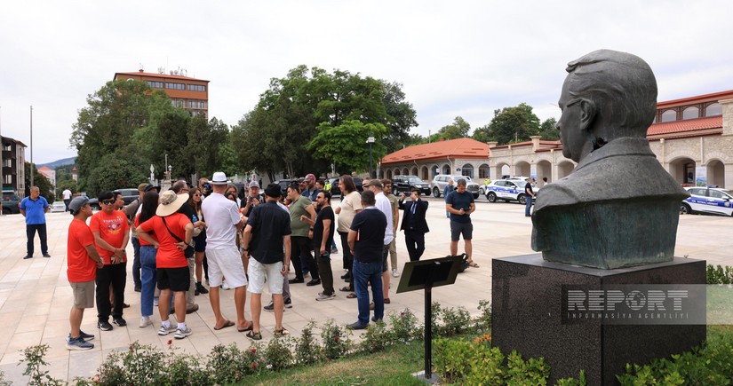 Members of int'l travel club MTP start tour of Azerbaijan's Karabakh, Eastern Zangazur