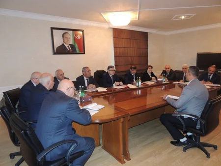Ekologiya və təbii sərvətlər naziri İsmayıllıda vətəndaşlarla görüşüb