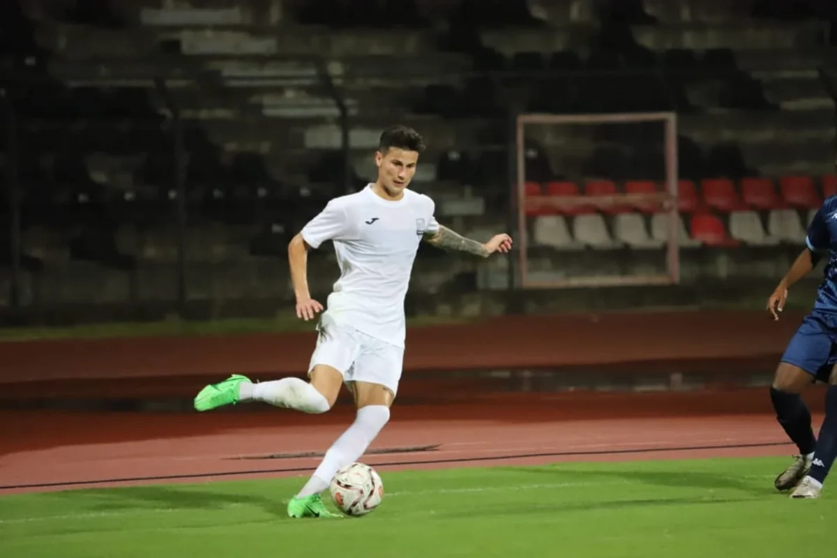Azərbaycan millisinin futbolçusunun klubu Albaniya Kubokunda yarımfinala yüksəlib