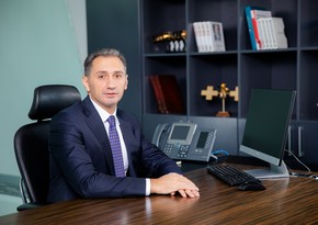 Rəşad Nəbiyev qadınlar haqqında yazdı