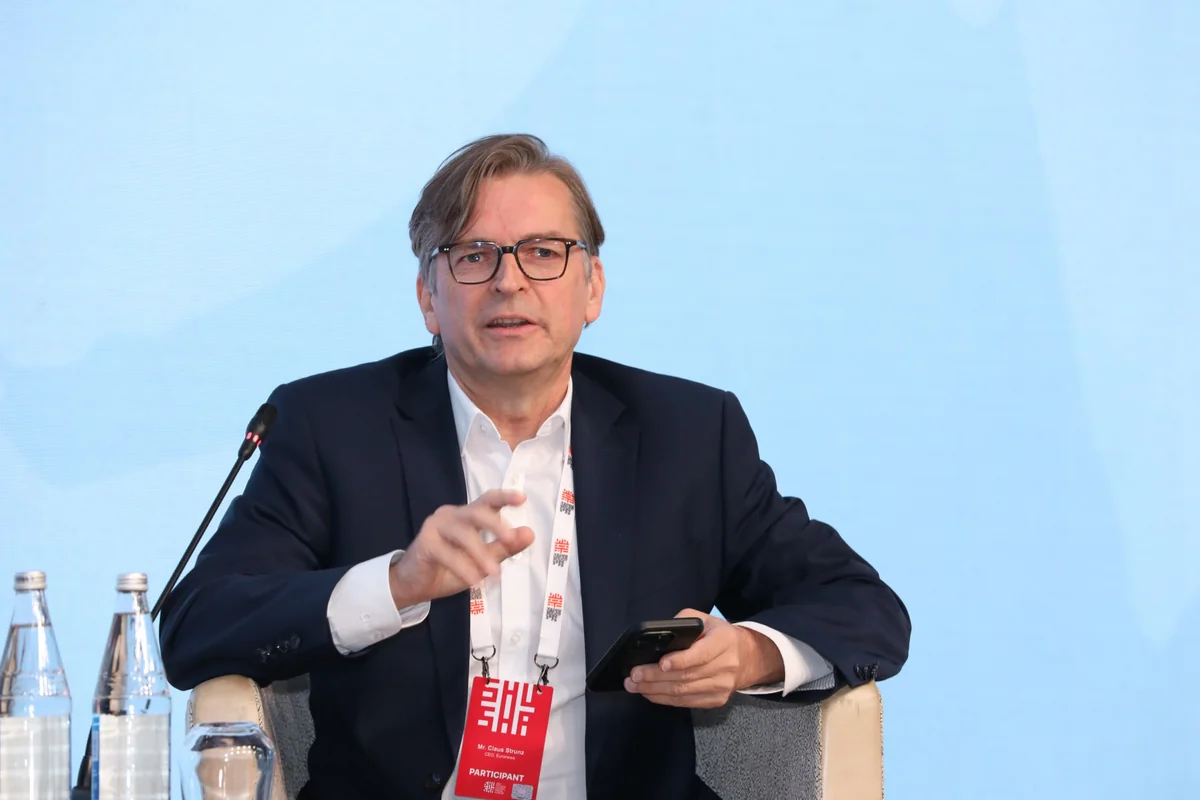 Human factor remains decisive in digital age, Euronews CEO tells Shusha forum