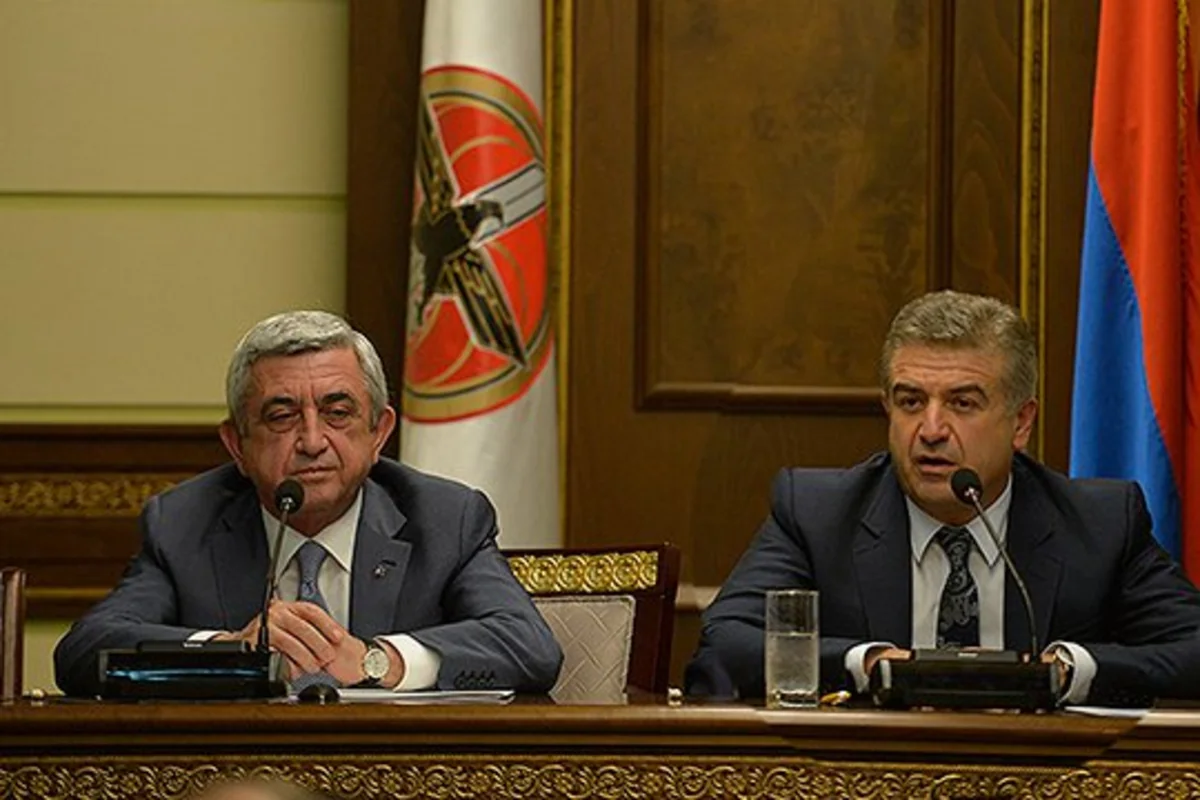 Ermənistan KİV: Serj Sarqsyan baş nazirin fəaliyyətindən narazıdır