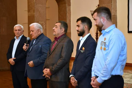 Zəfər Gününə həsr edilmiş “Döyüşən rəssamlar” adlı tədbir keçirilib 