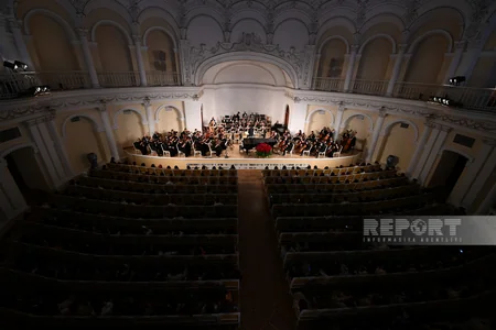 Fərhad Bədəlbəylinin ifasında konsert proqramı təşkil olunub