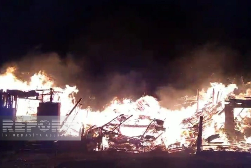 Şəkidə ev yanıb, ölən var