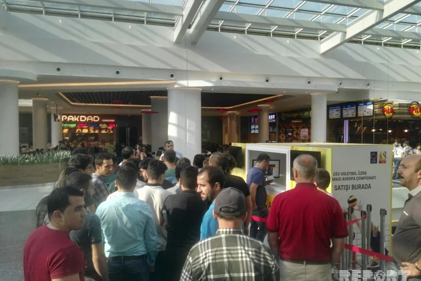 52,000 people who gave online orders for Qarabag-Roma match change vouchers with tickets