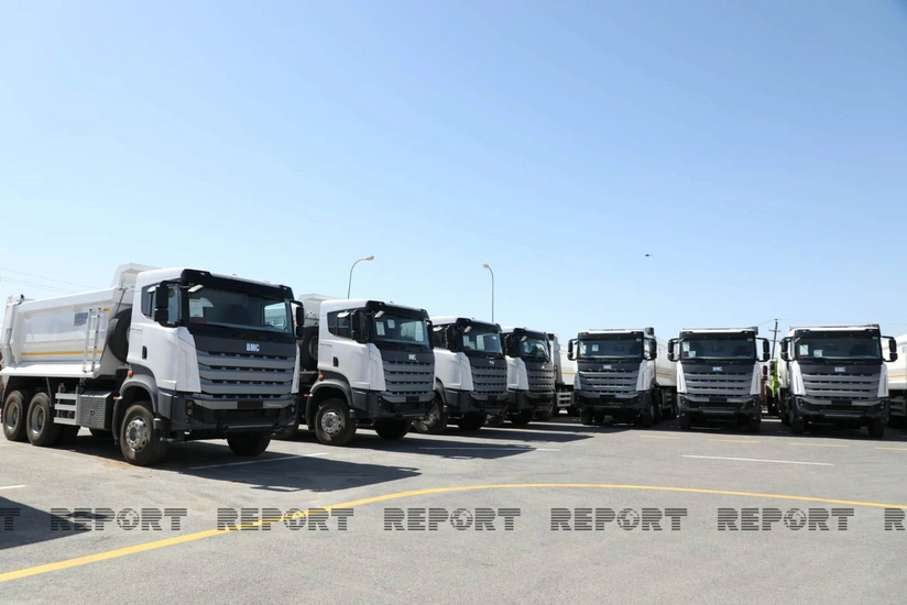 Qarabağdakı yollara xidmət üçün alınmış maşın və mexanizmlər təqdim edilib