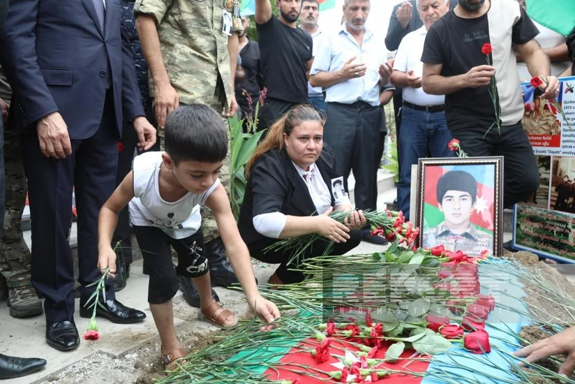 31 il əvvəl Qarabağ döyüşlərində itkin düşmüş Nofəl Qurbanov torpağa tapşırılıb