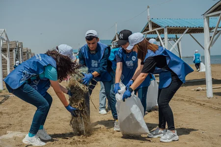 Şüvəlanda sahilyanı təmizlik aksiyası təşkil edilib