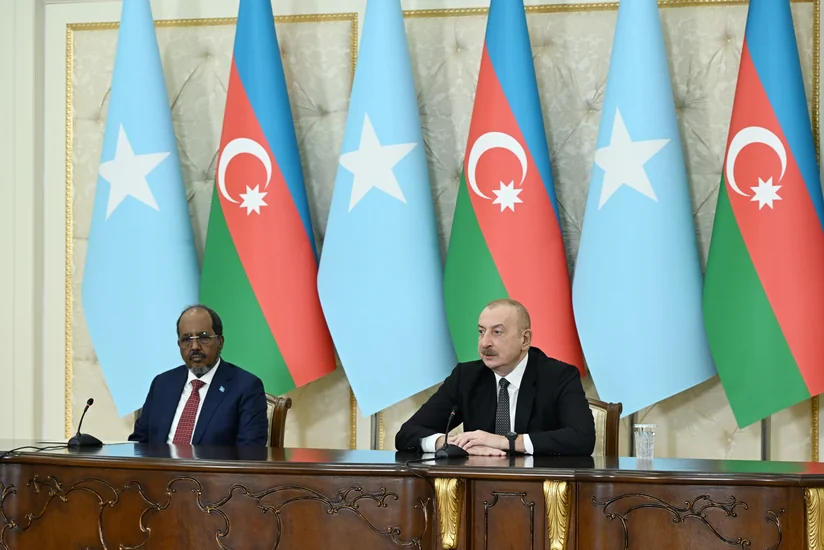 Somalian president to get acquainted with some elements of Azerbaijani defense capabilities