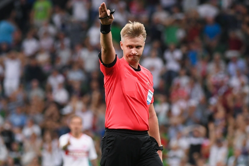 UEFA rusiyalı referini futboldan kənarlaşdırdı