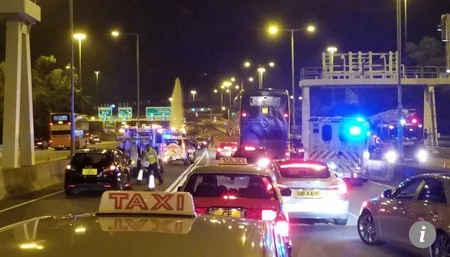 Honkonqda turist avtobusu qəzaya uğrayıb, 5 nəfər ölüb