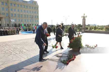 Hərbi Dəniz Qüvvələrində Zəfər Gününə həsr olunan təntənəli mərasim keçirilib