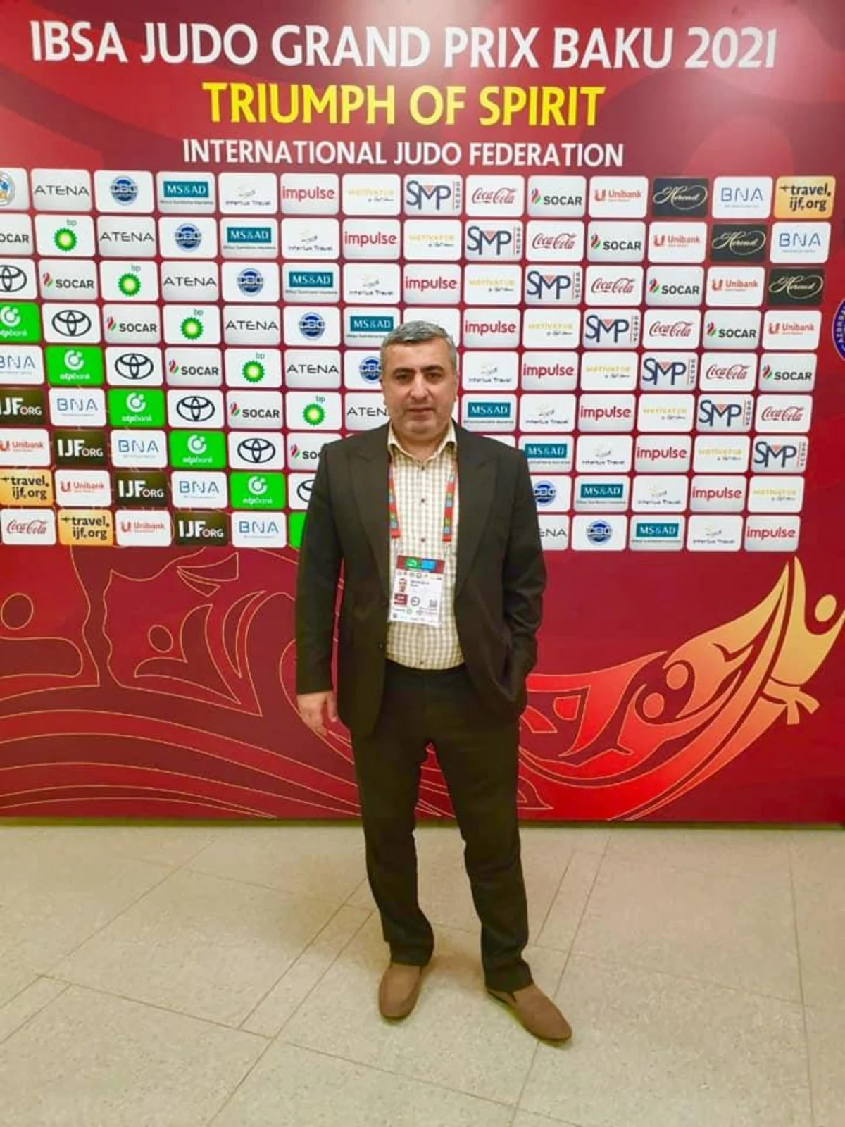 Elnur Əşrəfoğlunun anası Mehriban Əliyevaya müraciət edib