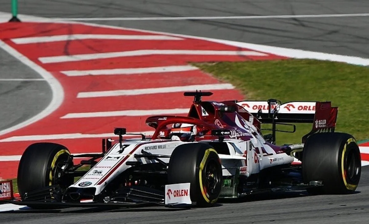 Formula 1: İkinci gündə Raykkonen hamını qabaqladı