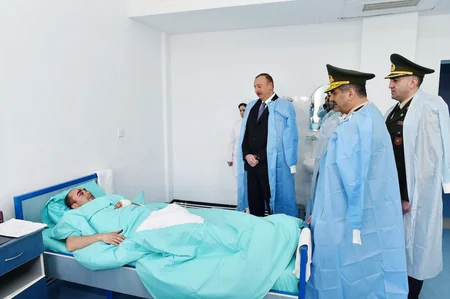 Supreme Commander-in-Chief Ilham Aliyev visits wounded servicemen at Central Military Clinical Hospital
