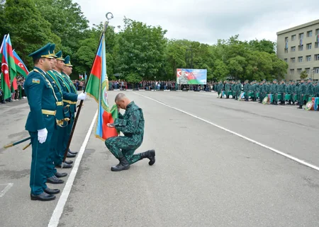 DSX-nin hərbi hissələrində gənc əsgərlər and içiblər