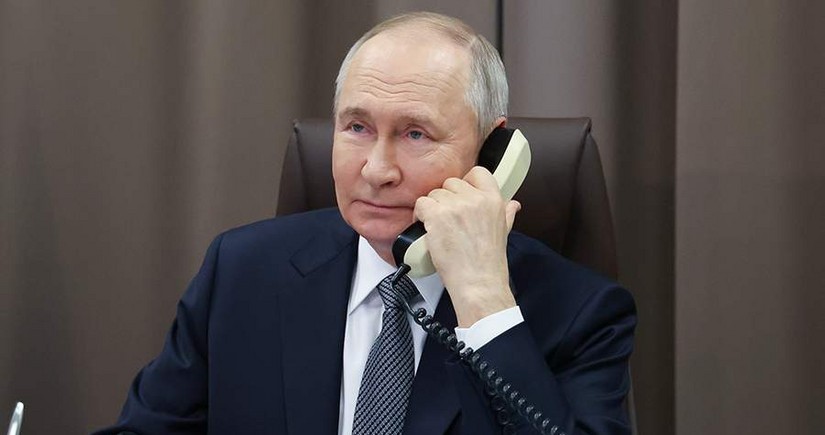 Putin yeni Roma Papası ilə danışıb