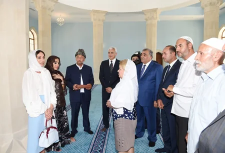 ​Zirə Cümə məscidi kompleksi istifadəyə verilib, Azərbaycanın birinci xanımı mərasimdə iştirak edib