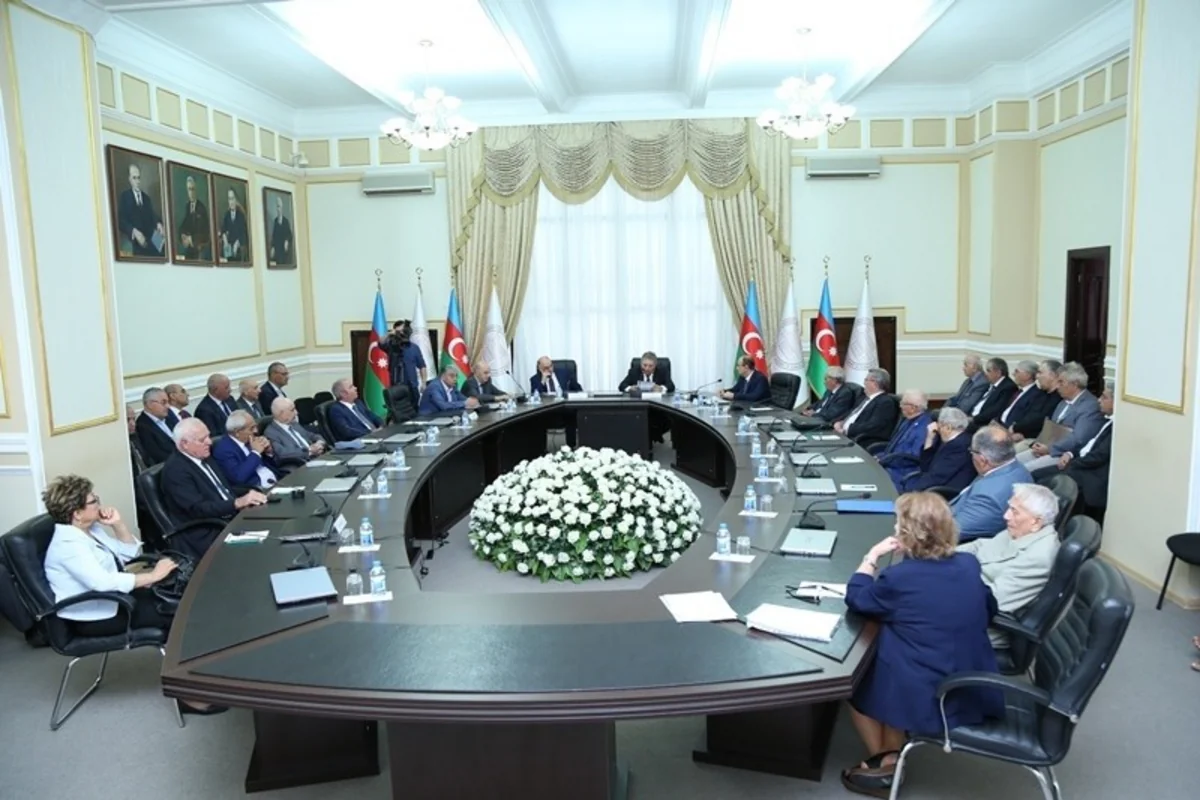 Misir Mərdanov və daha 4 nəfər institut direktoru seçilib