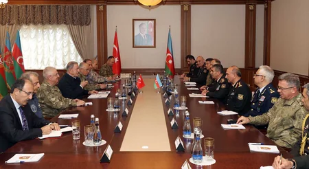 Hulusi Akar Azərbaycana gəlib