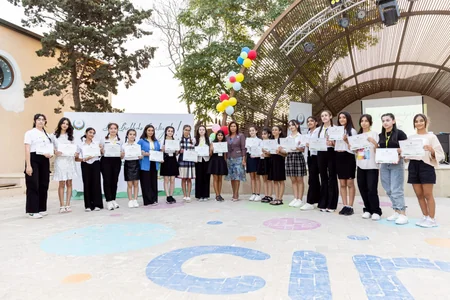 Dövlət Komitəsinin təşkilatçılığı ilə keçirilən yay düşərgəsi başa çatıb