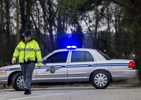Hydrochloric acid leaks from derailed 50-car train in Minnesota
