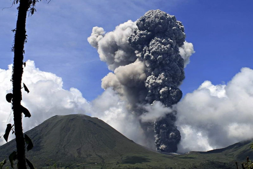 Indonesia's Mount Sinabung volcano spews ash into sky