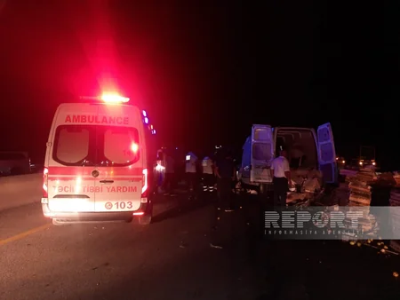 Kürdəmirdə furqon “KAMAZ”la toqquşub, ölənlər var