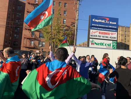 Nyu-Yorkda Şuşanın azad edilməsi münasibətilə avtoyürüş keçirilib