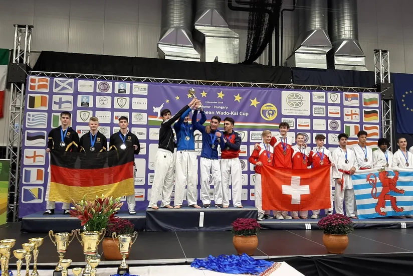Azərbaycan karateçiləri Avropa Kubokunda 3 qızıl, 3 gümüş və 1 bürünc medal qazanıblar